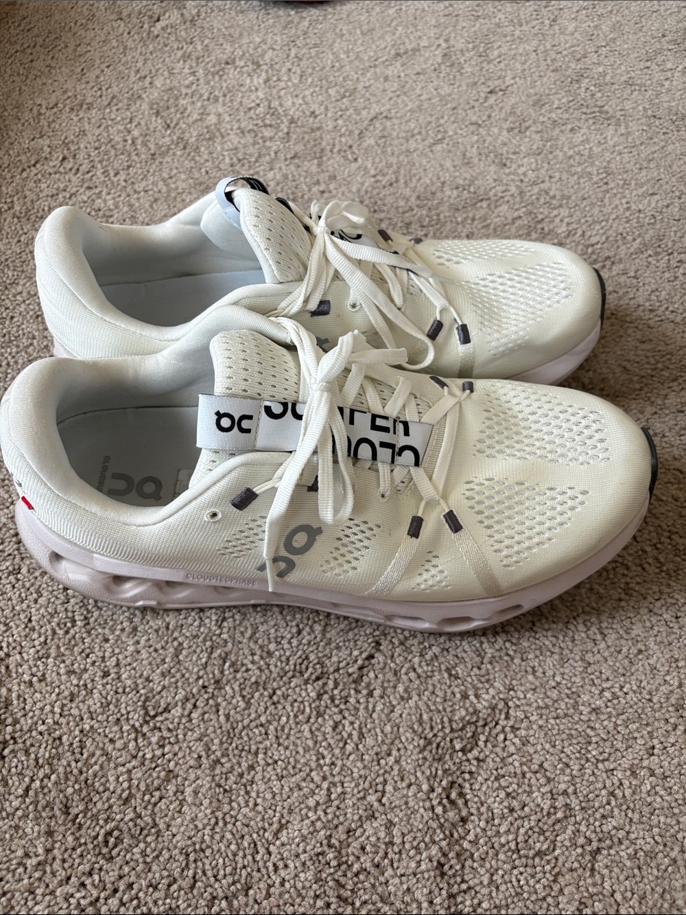 On Running M Cloudsurfer 2- Ivory size 11